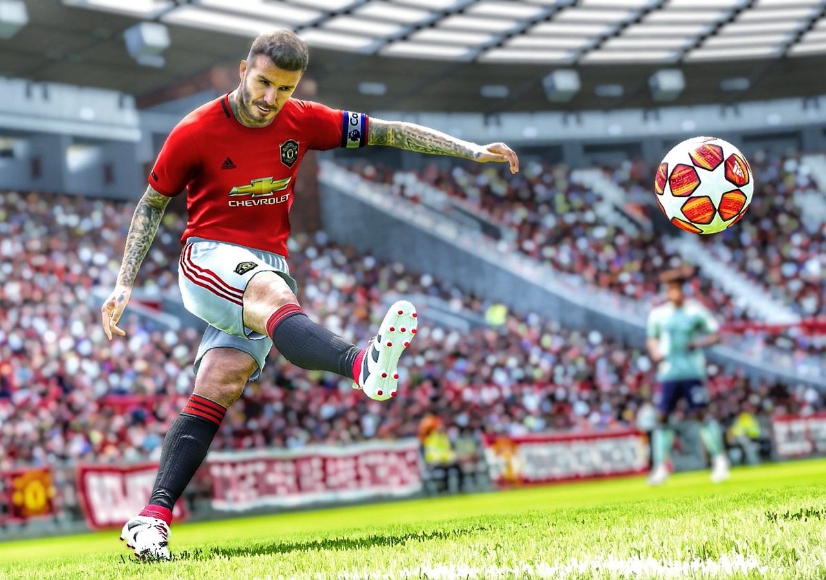 Hem FIFA hemde PES