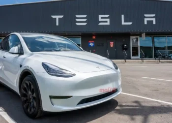 Tesla Elektrikli Aracı