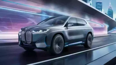 BMW yeni araçlarını tanıtmaya devam ediyor. Bu kapsamda BMW 3