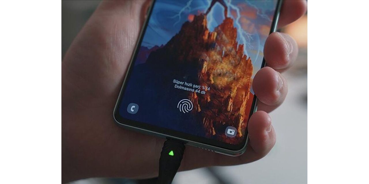 Akıllı telefonlar cepte şarj olacak
