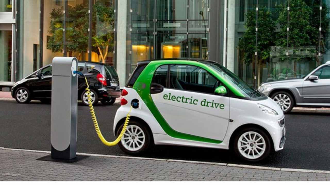 Elektrikli Araç Satışları Kasım’da 1,83 Milyon Adede Ulaştı