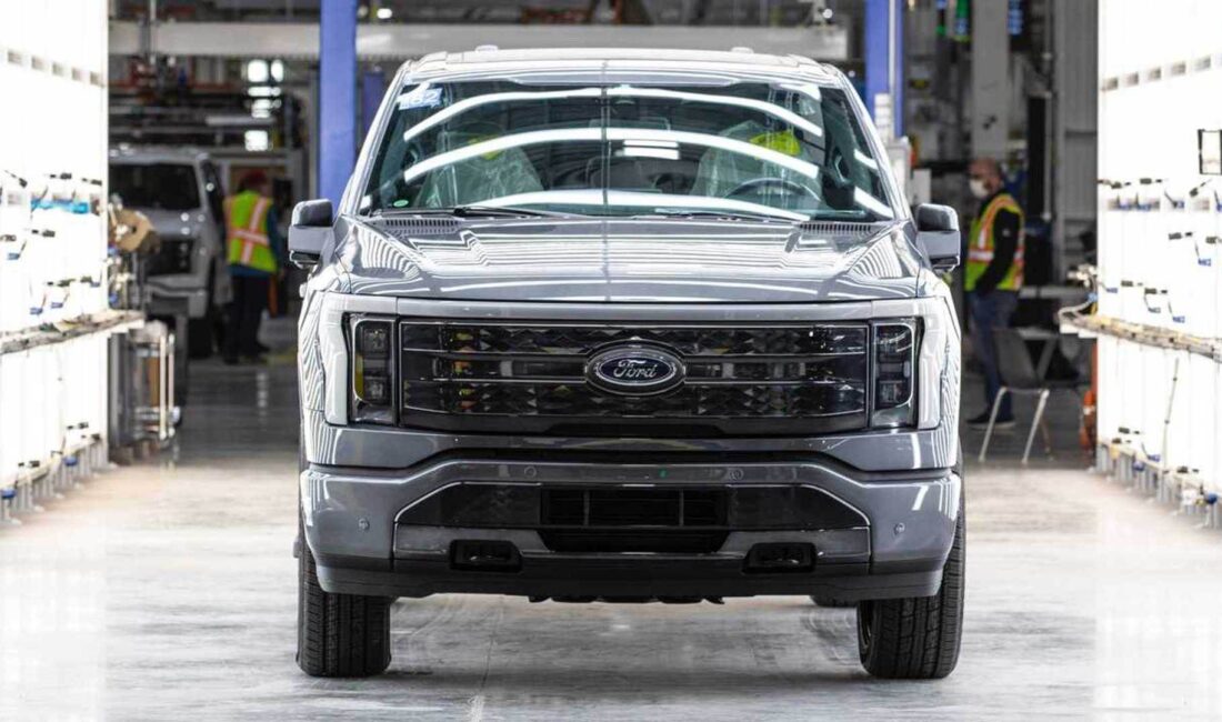 Ford, F150 Lightning üretimini durdurabilir mi? Elektrikli araçlardaki mali kayıplar