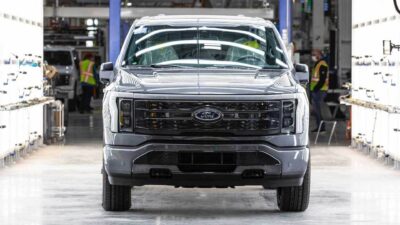 Ford, F150 Lightning üretimini durdurabilir mi? Elektrikli araçlardaki mali kayıplar
