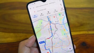 Google Haritalar'a canlı şerit rehberliği geliyor! Yapay zeka ile şerit